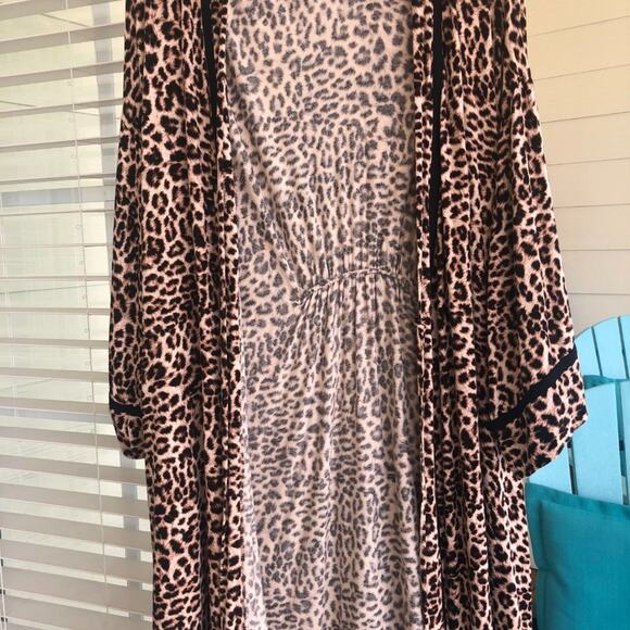 SOMA Intimates Cheetah Print Kimono Wrap Robe - Picture 6 of 6